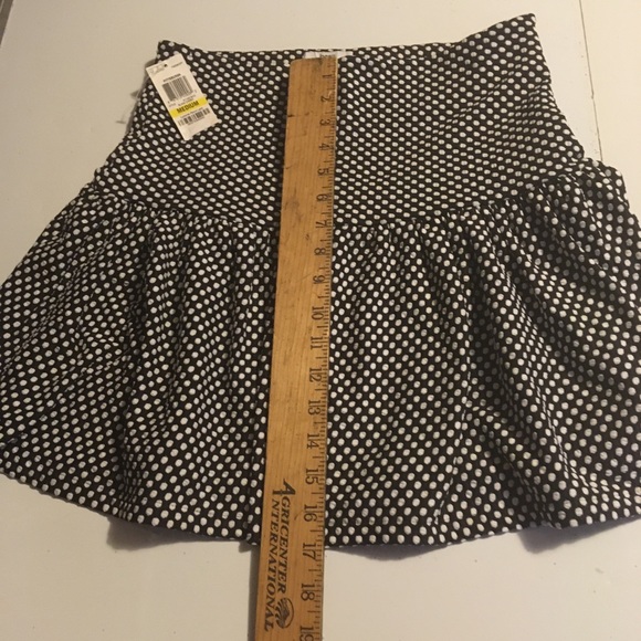 New- Bar III Black white poke-dot M Skirt - Picture 6 of 9